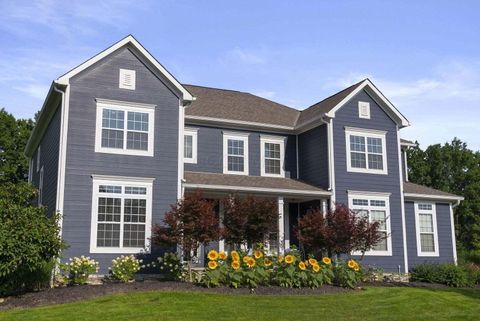 Tiny photo for 2896 Sandycombe Drive, New Albany, OH 43054 (MLS # 226000501)