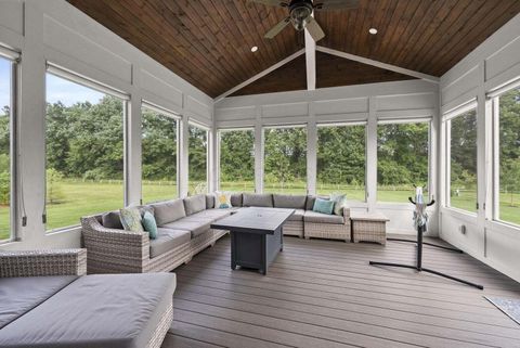 Tiny photo for 2896 Sandycombe Drive, New Albany, OH 43054 (MLS # 226000501)