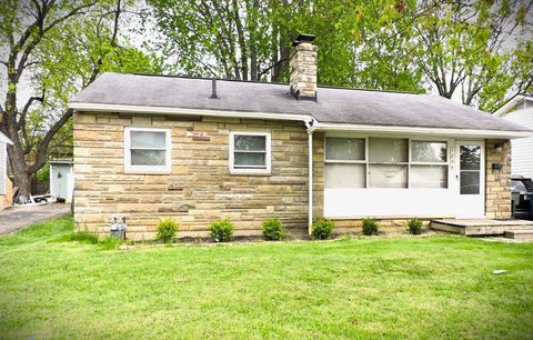 Photo of 1294 Dellwood Avenue, Columbus, OH 43227 (MLS # 225042063)