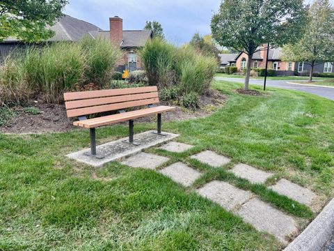 Tiny photo for 2560 Trotterslane Drive, Columbus, OH 43235 (MLS # 225039628)