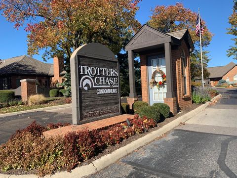 Tiny photo for 2560 Trotterslane Drive, Columbus, OH 43235 (MLS # 225039628)
