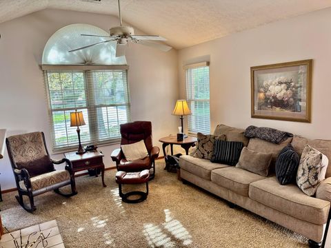 Tiny photo for 2560 Trotterslane Drive, Columbus, OH 43235 (MLS # 225039628)