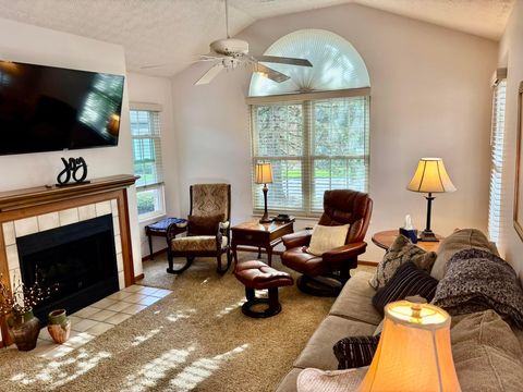 Tiny photo for 2560 Trotterslane Drive, Columbus, OH 43235 (MLS # 225039628)