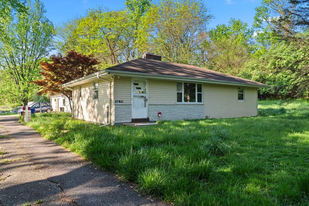 Photo of 2655 Mock Road, Columbus, OH 43219 (MLS # 226013597)