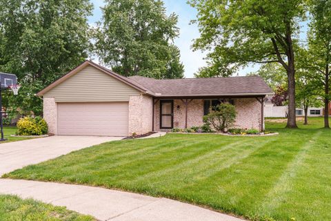 Photo of 6629 Olivetree Court, Reynoldsburg, OH 43068 (MLS # 226017551)