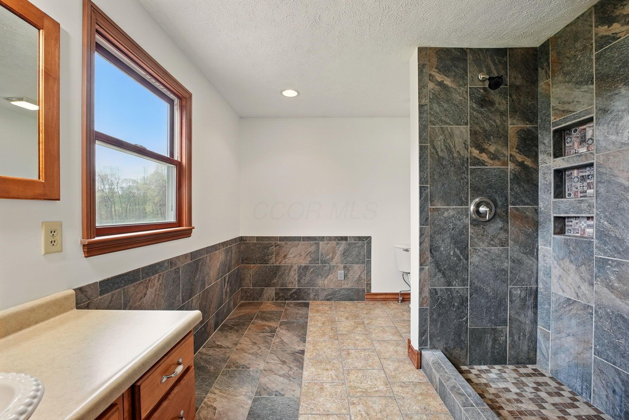 9875 Township Road 210, New Lexington, Ohio image 34