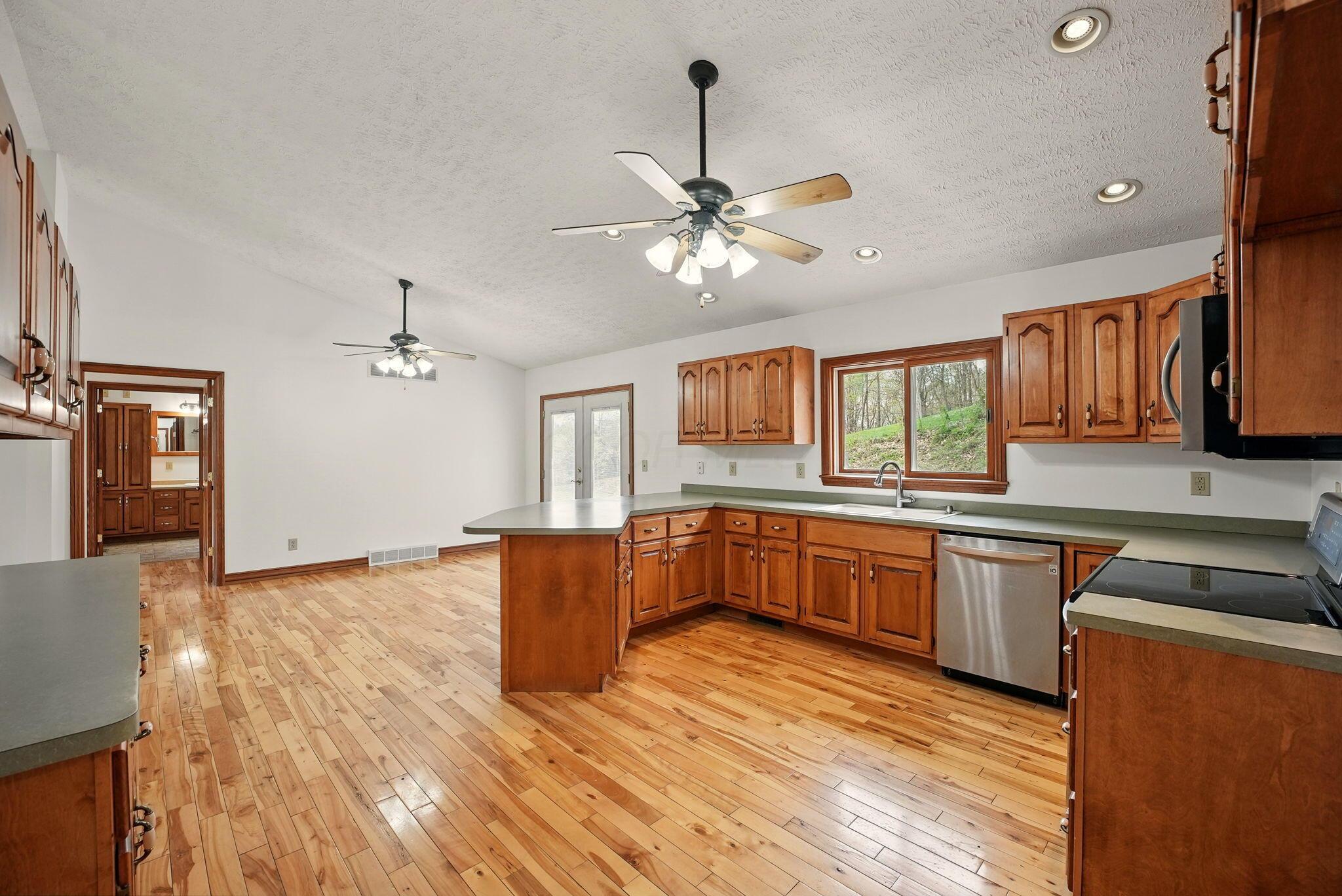 9875 Township Road 210, New Lexington, Ohio image 22