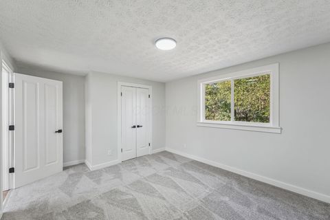 Tiny photo for 3274 Parklane Avenue, Columbus, OH 43231 (MLS # 225037648)
