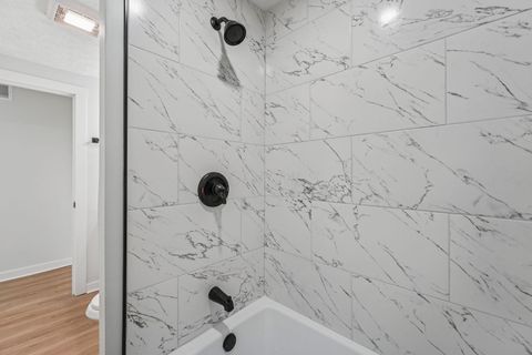Tiny photo for 3274 Parklane Avenue, Columbus, OH 43231 (MLS # 225037648)