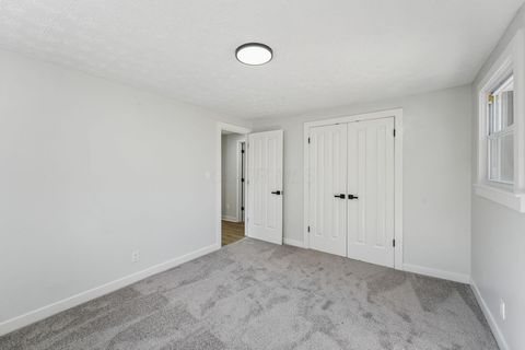 Tiny photo for 3274 Parklane Avenue, Columbus, OH 43231 (MLS # 225037648)