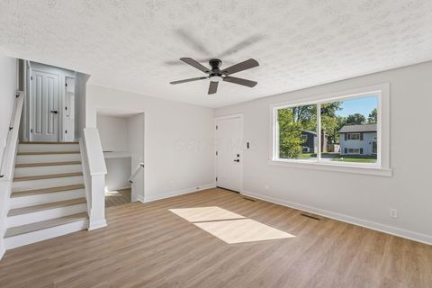 Tiny photo for 3274 Parklane Avenue, Columbus, OH 43231 (MLS # 225037648)