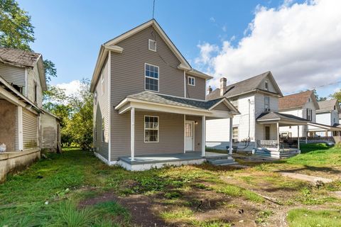 Photo of 341 Girard Avenue, Marion, OH 43302 (MLS # 226000742)