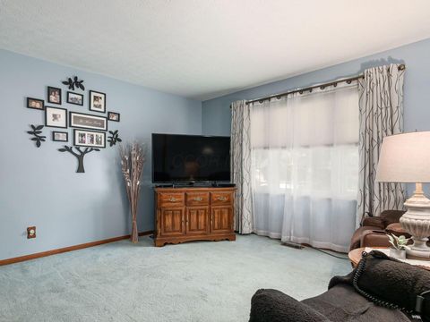 Tiny photo for 1248 Gresham Road, Columbus, OH 43204 (MLS # 225037102)