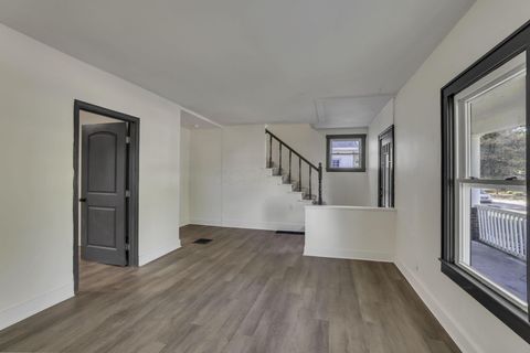 Tiny photo for 141 S Kensington Place, Springfield, OH 45504 (MLS # 225037227)