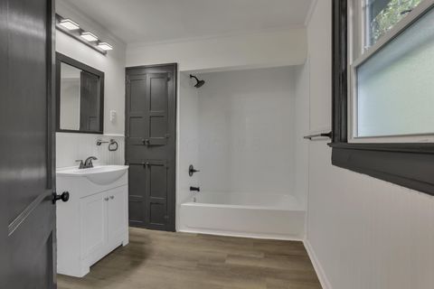 Tiny photo for 141 S Kensington Place, Springfield, OH 45504 (MLS # 225037227)