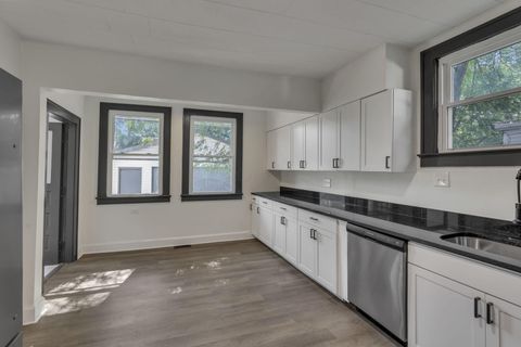 Tiny photo for 141 S Kensington Place, Springfield, OH 45504 (MLS # 225037227)