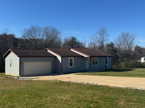 Homes For Sale - 18734 Griffith Road<br/> Logan, OH 43138