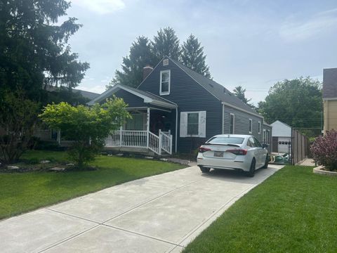 Photo of 495 E Beechwold Boulevard, Columbus, OH 43214 (MLS # 226015469)