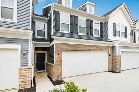 Photo of 6597 Wheatly Road 503 #503, New Albany, OH 43054 (MLS # 226015092)