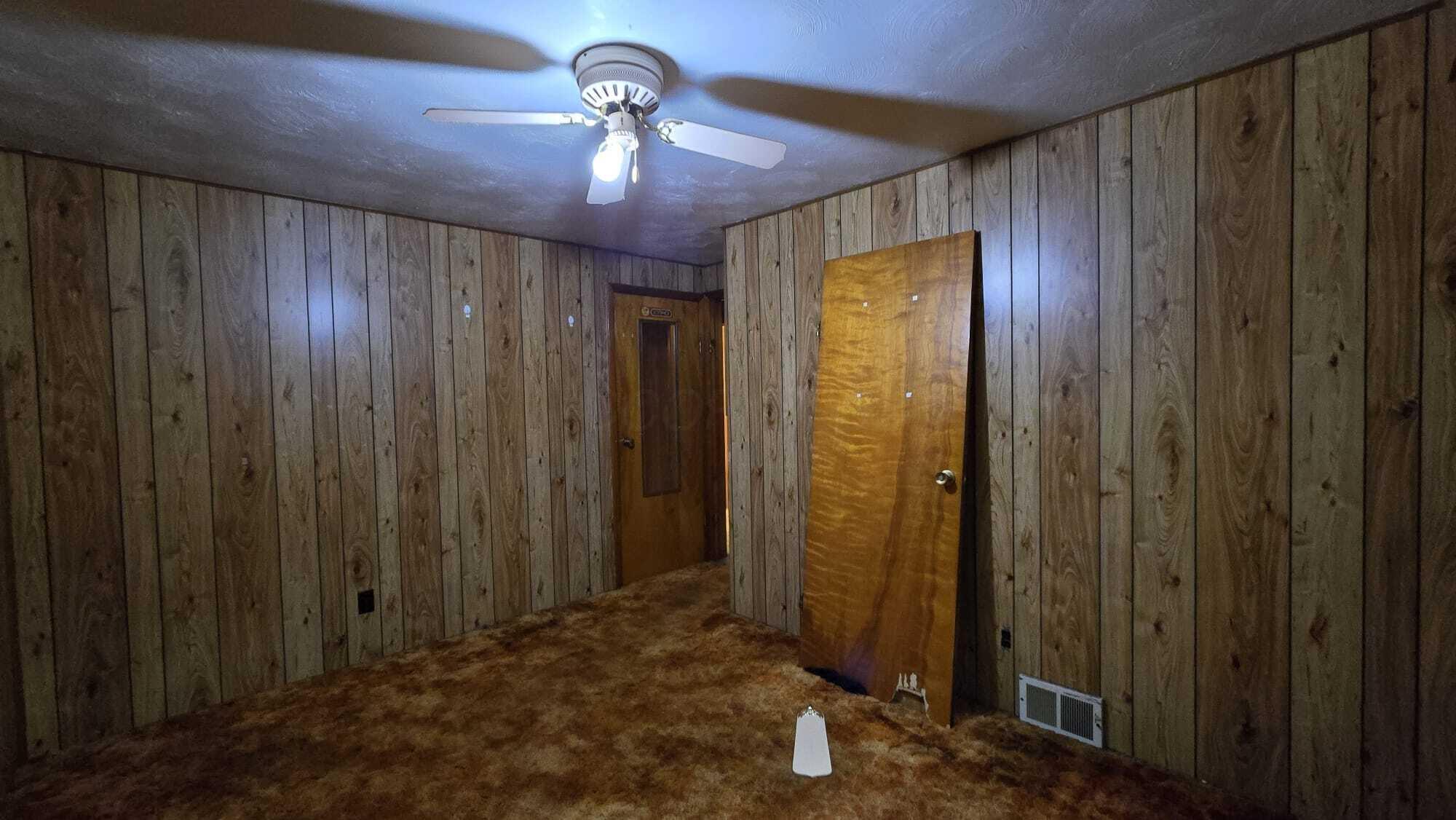 2129 Austintown Warren Road, Warren, Ohio image 17