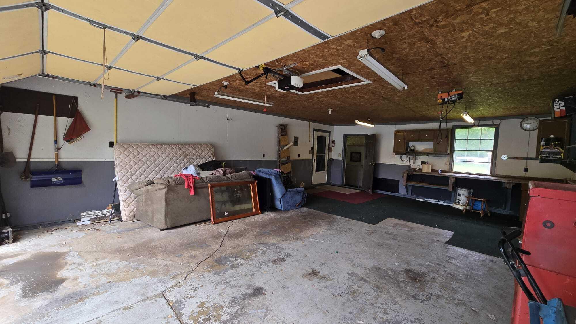 2129 Austintown Warren Road, Warren, Ohio image 47