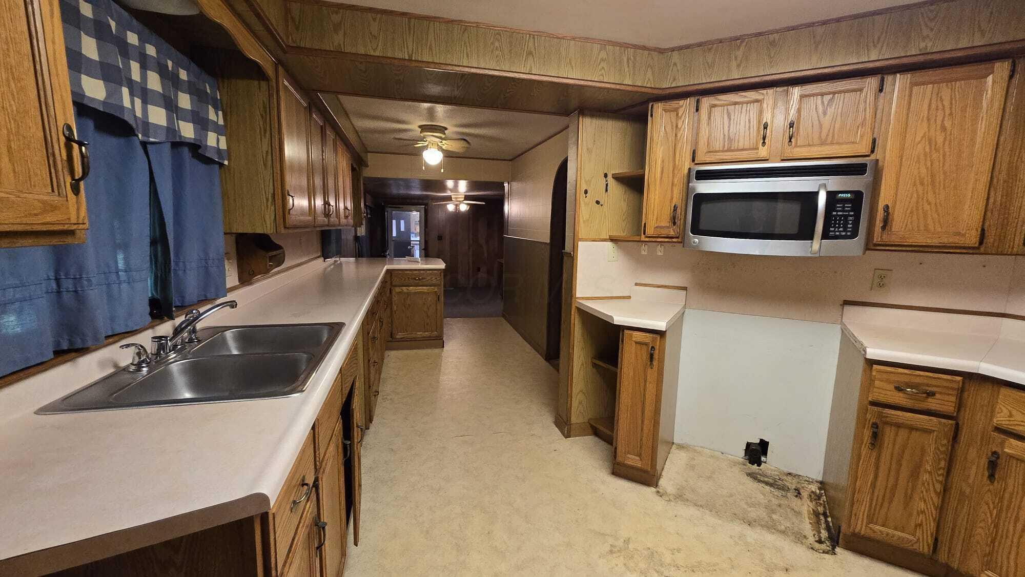 2129 Austintown Warren Road, Warren, Ohio image 41