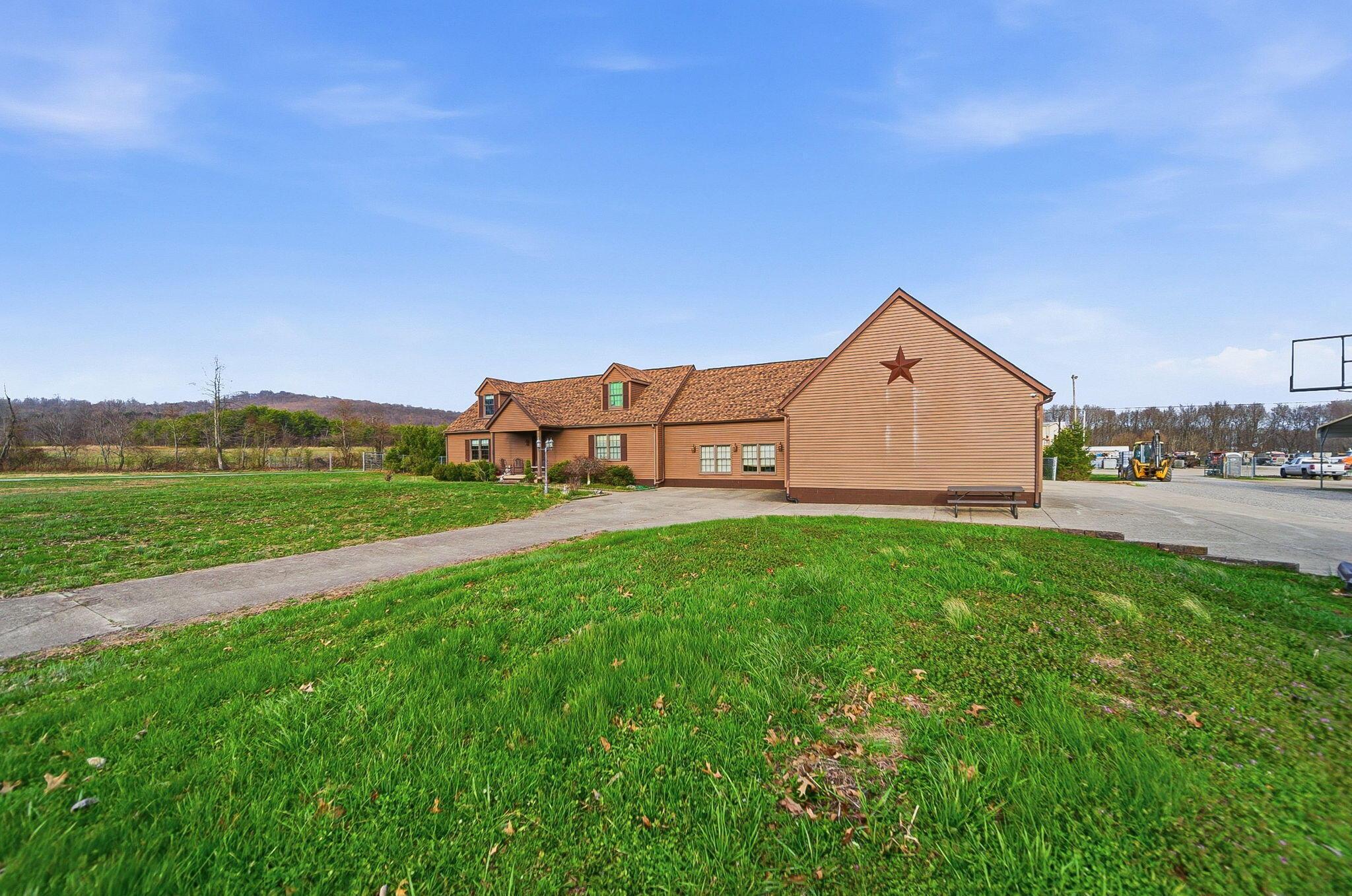 1040 Straight Creek Road