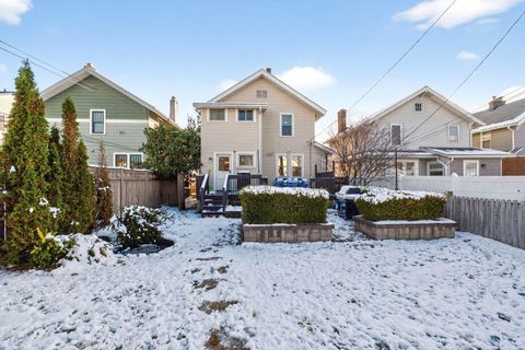 Tiny photo for 236 Southwood Avenue, Columbus, OH 43207 (MLS # 225045270)