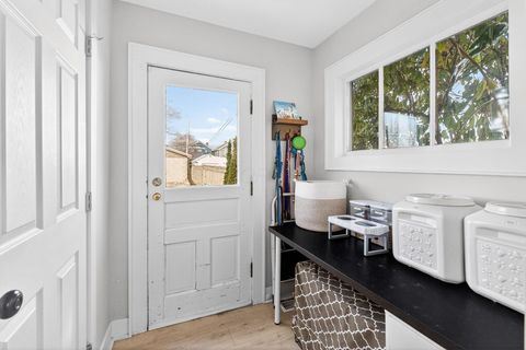 Tiny photo for 236 Southwood Avenue, Columbus, OH 43207 (MLS # 225045270)