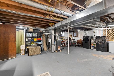 Tiny photo for 236 Southwood Avenue, Columbus, OH 43207 (MLS # 225045270)