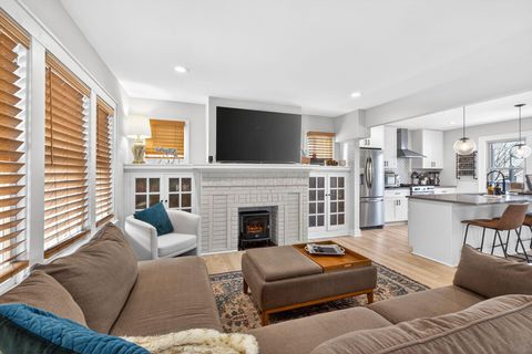 Tiny photo for 236 Southwood Avenue, Columbus, OH 43207 (MLS # 225045270)