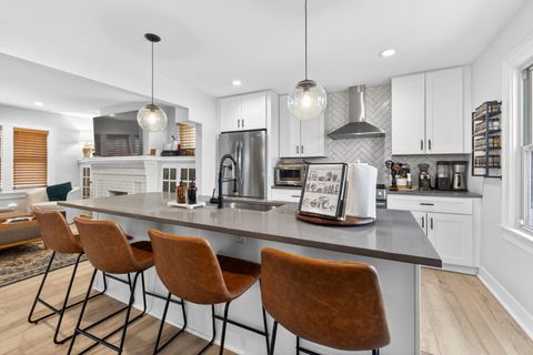 Tiny photo for 236 Southwood Avenue, Columbus, OH 43207 (MLS # 225045270)