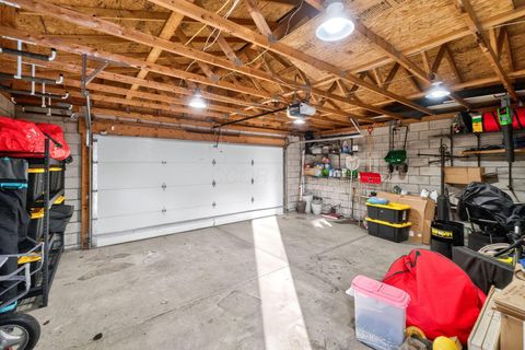 Tiny photo for 236 Southwood Avenue, Columbus, OH 43207 (MLS # 225045270)