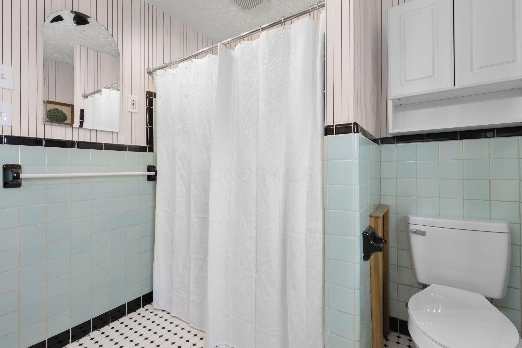 1220 Oxley Road, Columbus, Ohio image 28