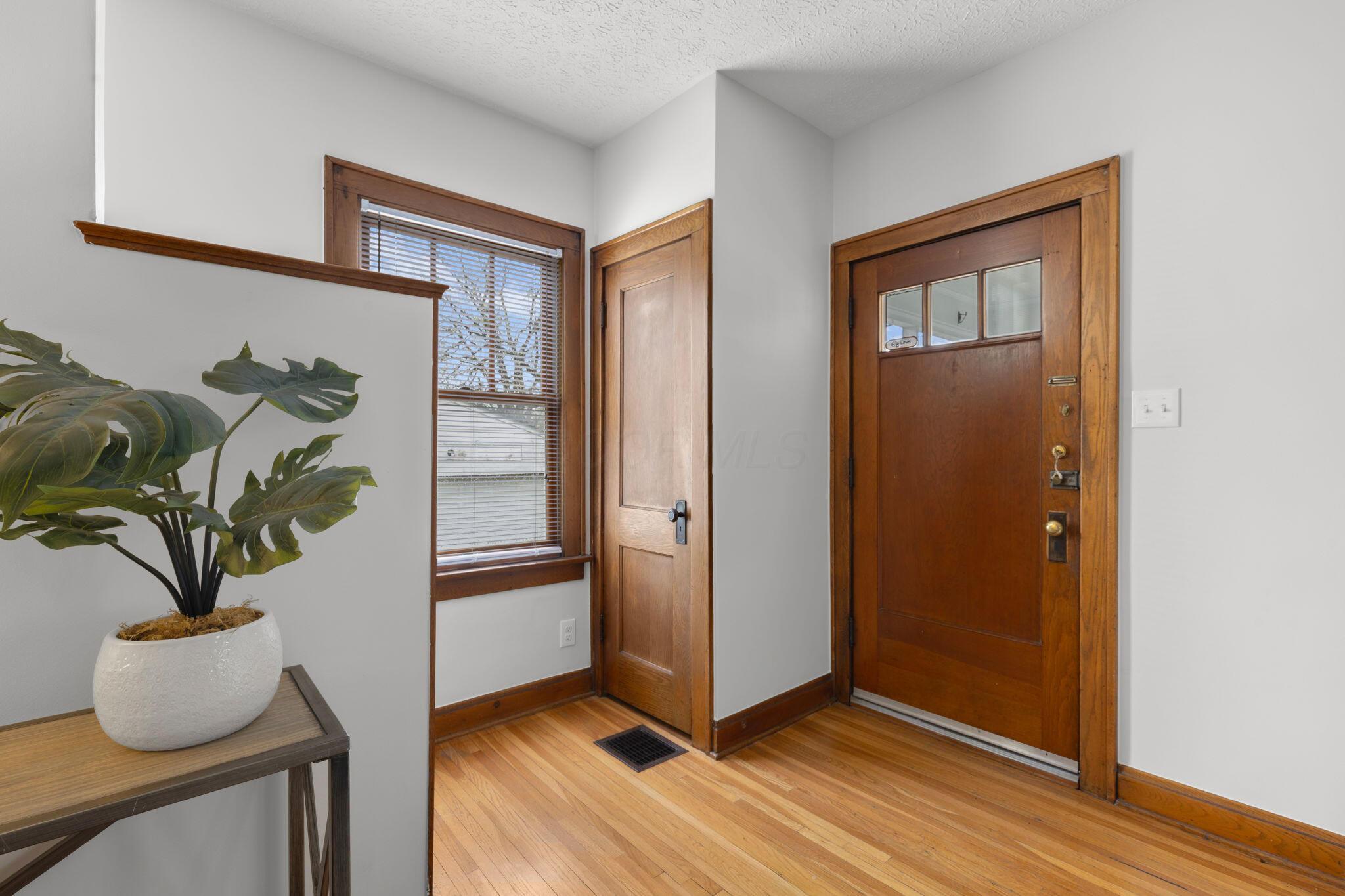 1220 Oxley Road, Columbus, Ohio image 16