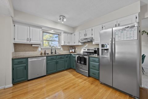 Tiny photo for 573 Rutherford Avenue, Delaware, OH 43015 (MLS # 225041012)