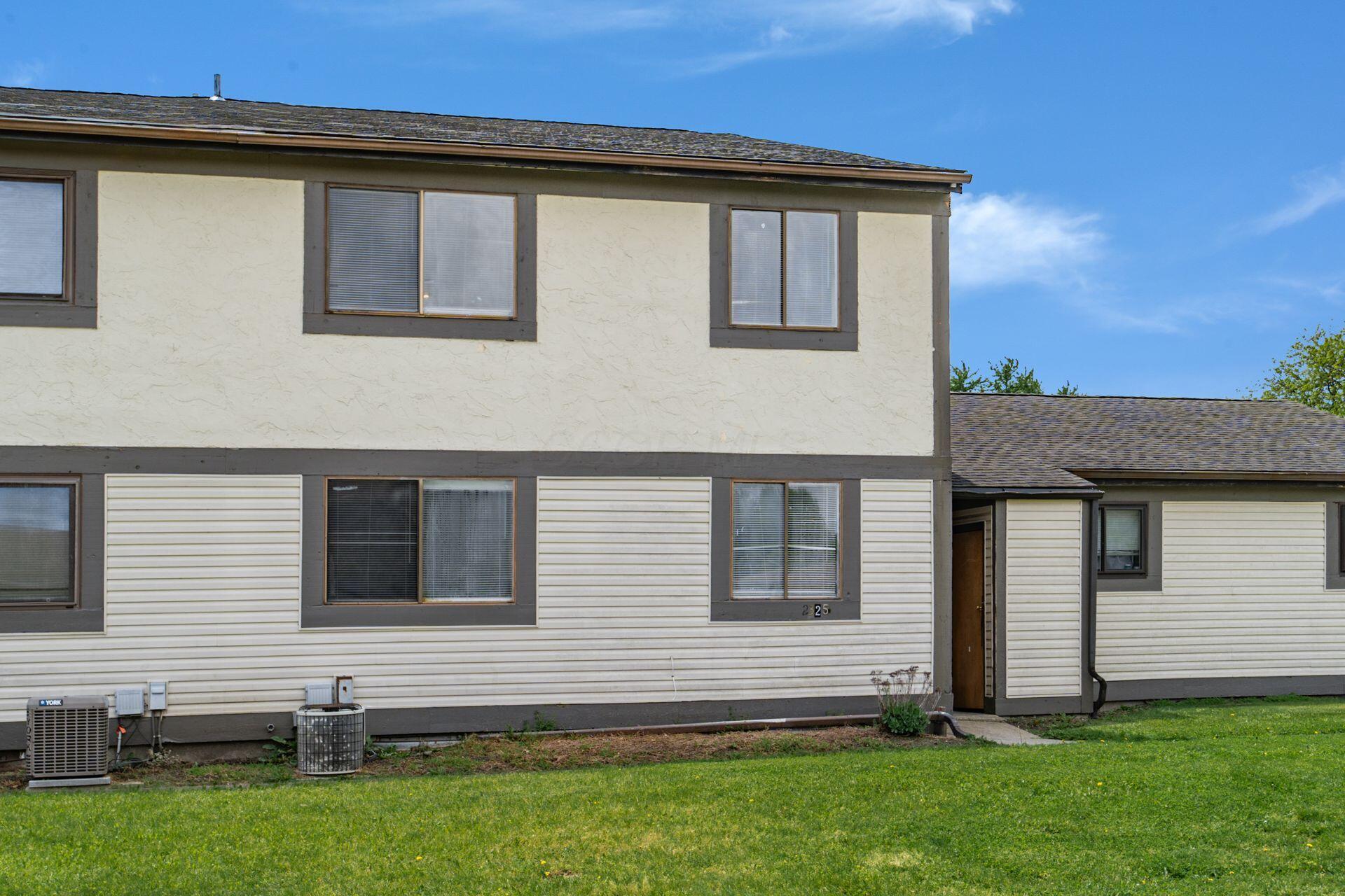 2325 Laurelwood Drive