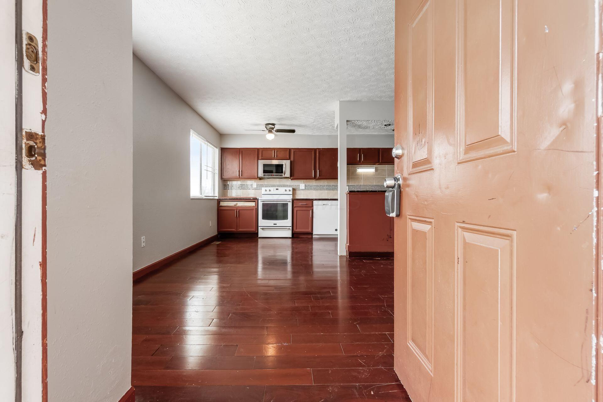 2325 Laurelwood Drive
