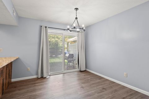 Tiny photo for 4919 Dublin Falls C #C, Columbus, OH 43221 (MLS # 226022814)