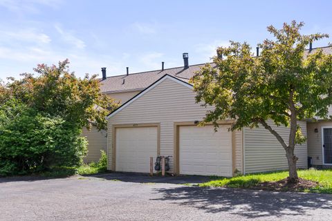 Tiny photo for 4919 Dublin Falls C #C, Columbus, OH 43221 (MLS # 226022814)