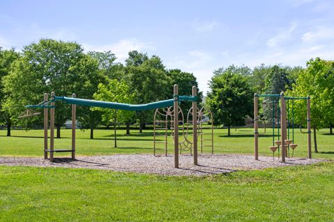 Tiny photo for 4919 Dublin Falls C #C, Columbus, OH 43221 (MLS # 226022814)