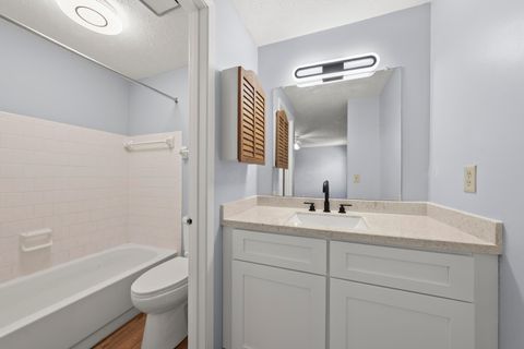 Tiny photo for 4919 Dublin Falls C #C, Columbus, OH 43221 (MLS # 226022814)