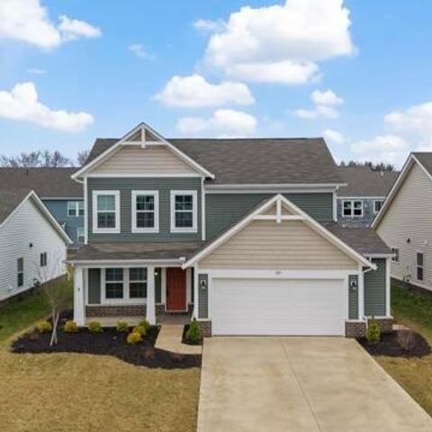 Photo of 1033 Queen Bee Place, Grove City, OH 43123 (MLS # 226006423)