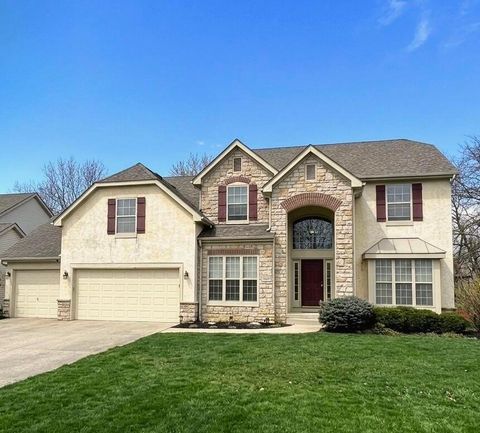 Photo of 8048 Lombard Way, Dublin, OH 43016 (MLS # 226008887)