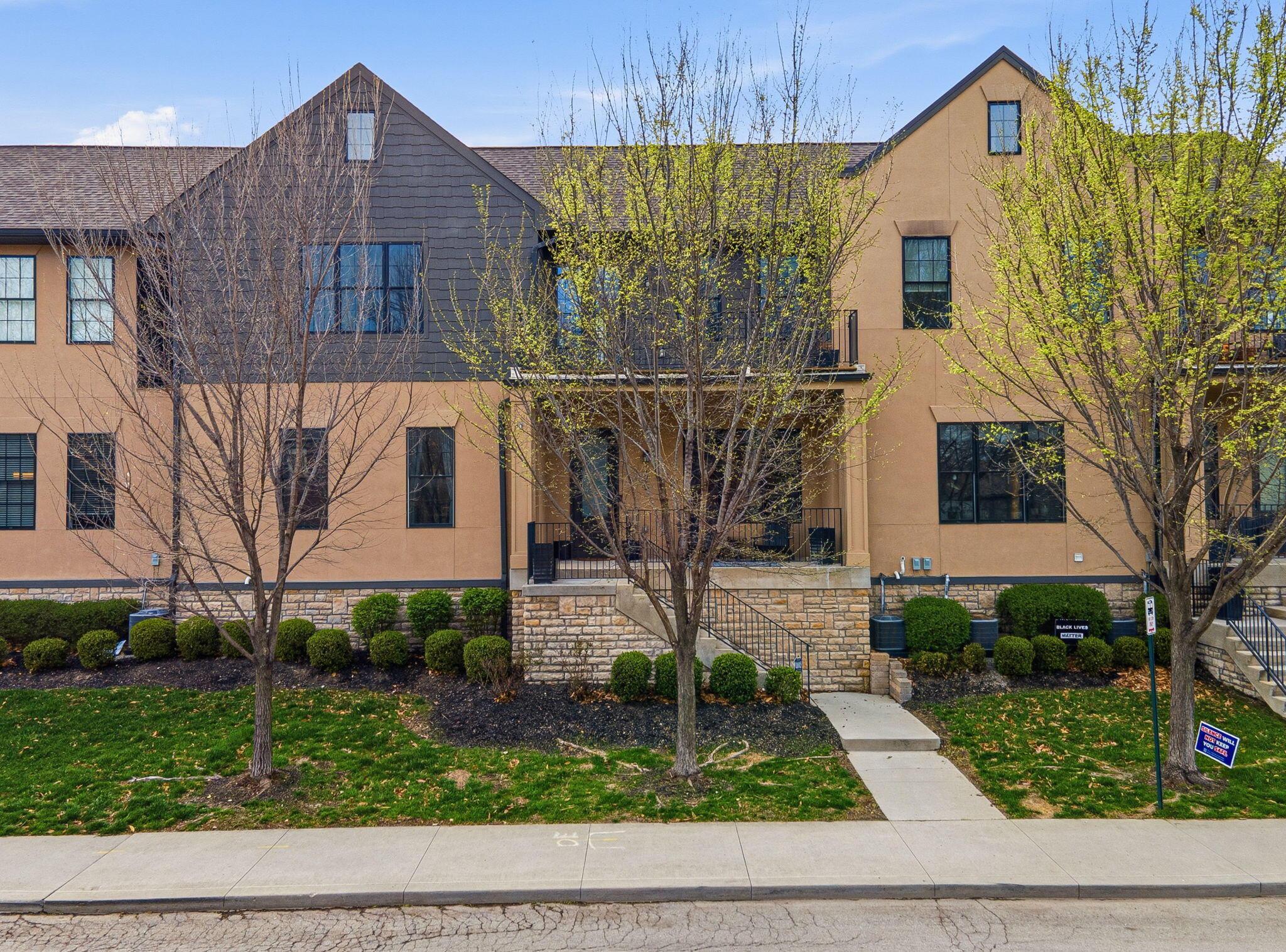 225 S Ohio Avenue 12