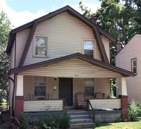 Photo of 1265 E 22nd Avenue, Columbus, OH 43211 (MLS # 226018213)