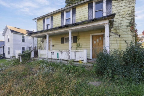 Tiny photo for 122 Hull Street, Crooksville, OH 43731 (MLS # 226039365)