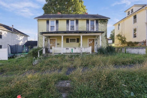 Photo of 122 Hull Street, Crooksville, OH 43731 (MLS # 226039365)