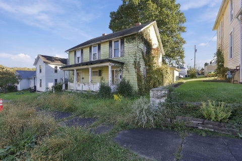 Tiny photo for 122 Hull Street, Crooksville, OH 43731 (MLS # 226039365)