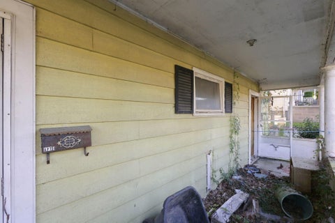 Tiny photo for 122 Hull Street, Crooksville, OH 43731 (MLS # 226039365)